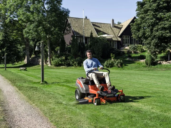 Vrtni traktor Husqvarna